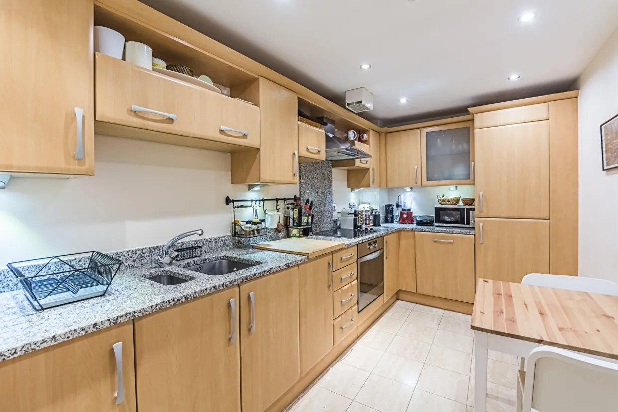 Montaigne Close London SW1P photo 3