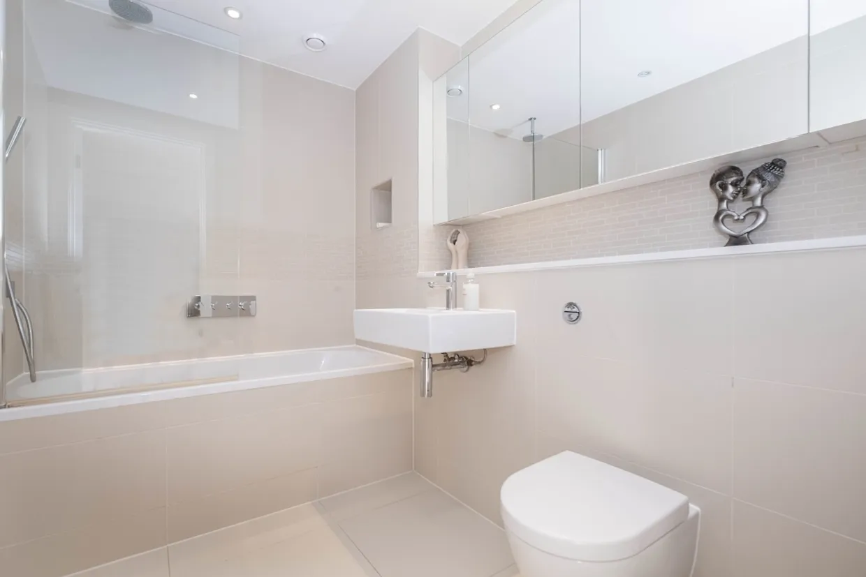 Pump House Crescent London TW8 photo 13
