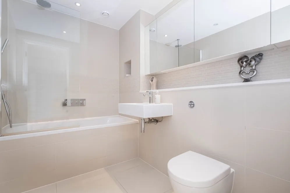 Pump House Crescent London TW8 photo 13
