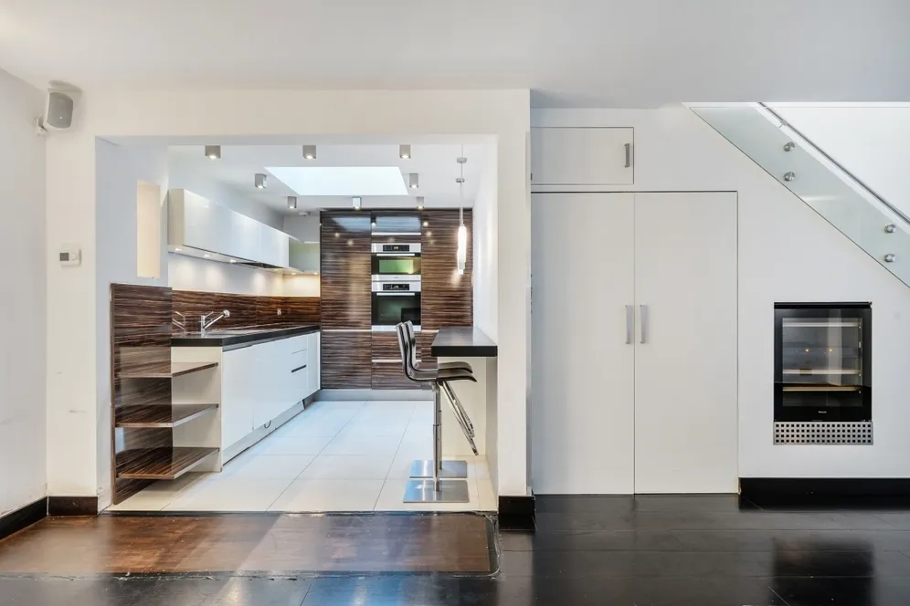 Onslow Mews West London SW7 photo 16