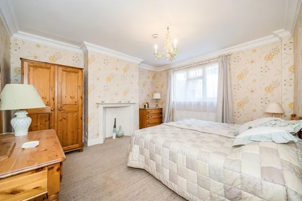 Westmoreland Place, London, SW1V photo 7