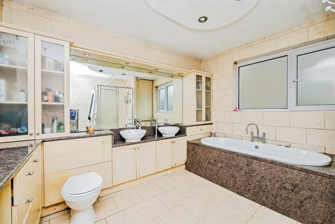 Property photo 17