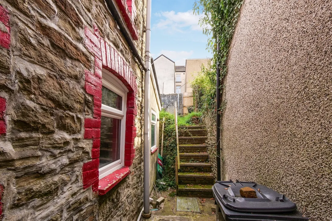 Property photo 30