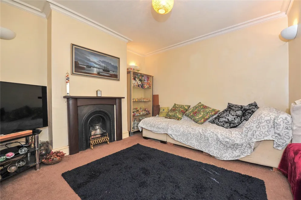 Property carousel item 2