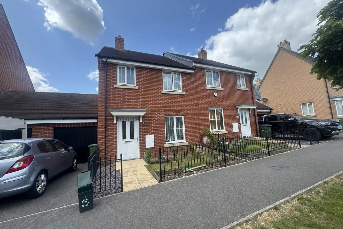 Laxton Road, AYLESBURY