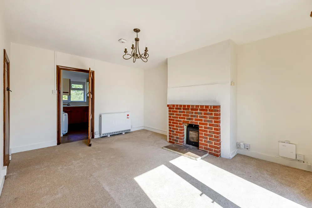 Bashurst Hill, Horsham, RH13 photo 14