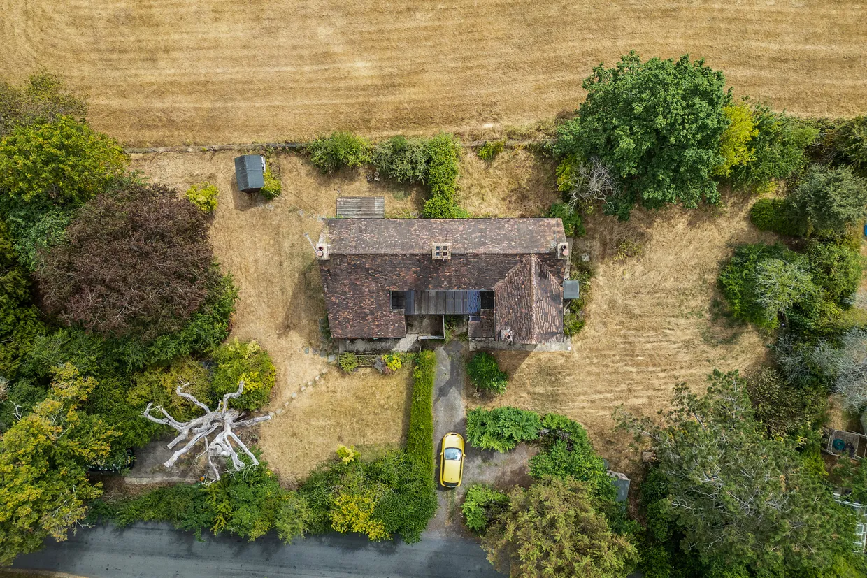 Bashurst Hill, Horsham, RH13 photo 17