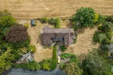 Bashurst Hill, Horsham, RH13 photo 17