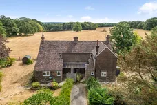 Bashurst Hill, Horsham, RH13 photo 24