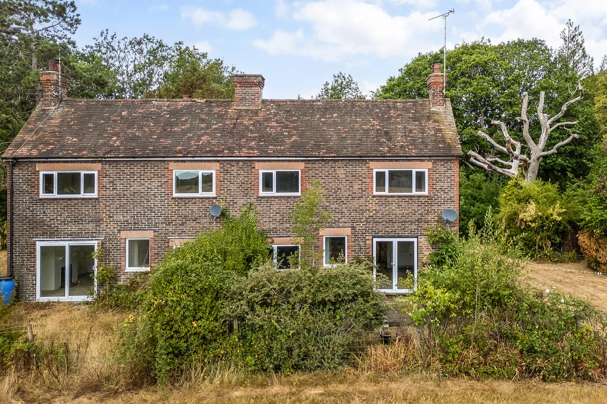 Bashurst Hill, Horsham, RH13 photo 32