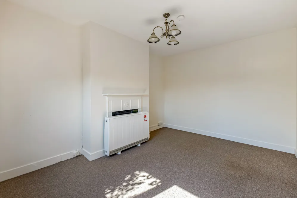 Bashurst Hill, Horsham, RH13 photo 33