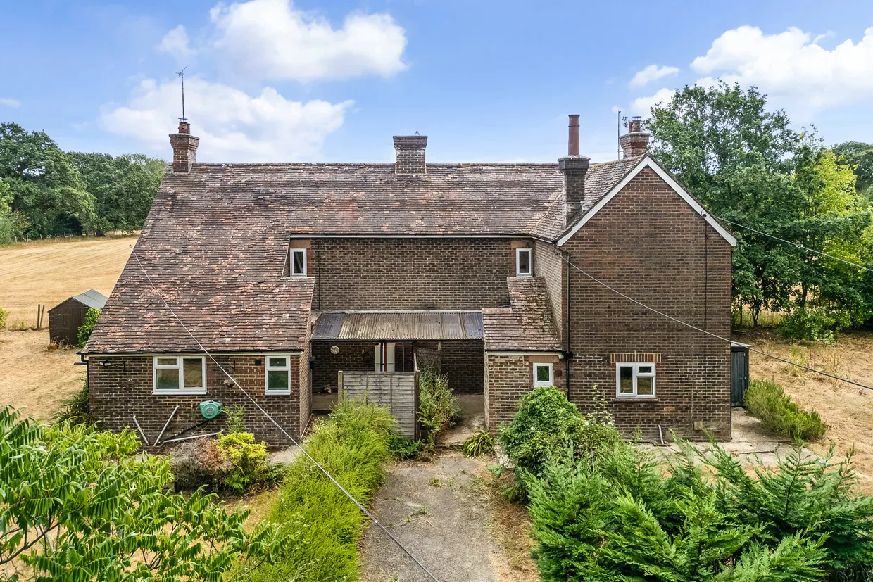 Bashurst Hill, Horsham, RH13 photo 34