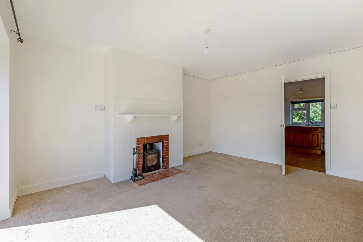 Bashurst Hill, Horsham, RH13 photo 36