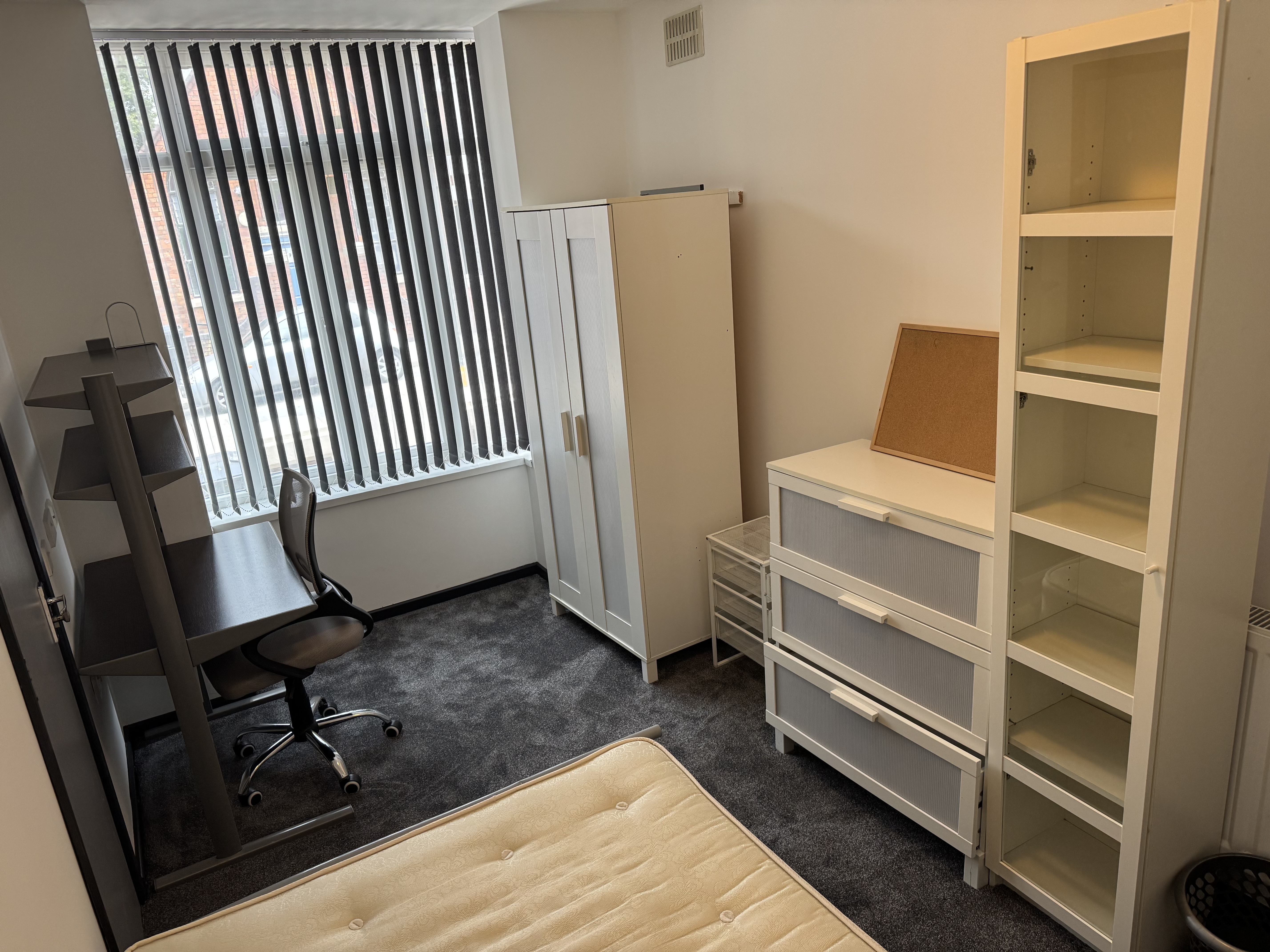 34 TIVERTON ROAD Image 3