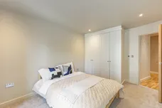 Kew Bridge Road, Brentford, TW8 photo 8