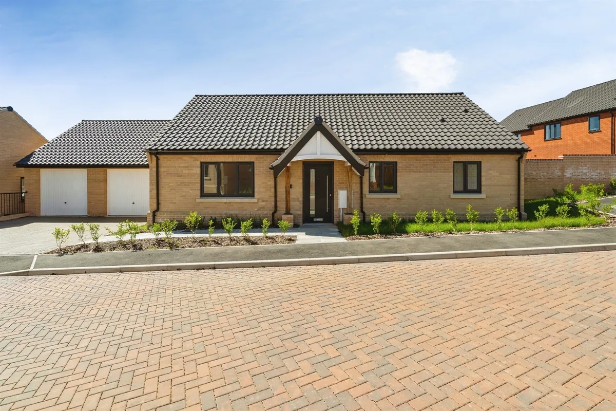 Jubilee Way, Holton, Halesworth