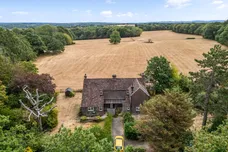 Bashurst Hill, Horsham, RH13 photo 1