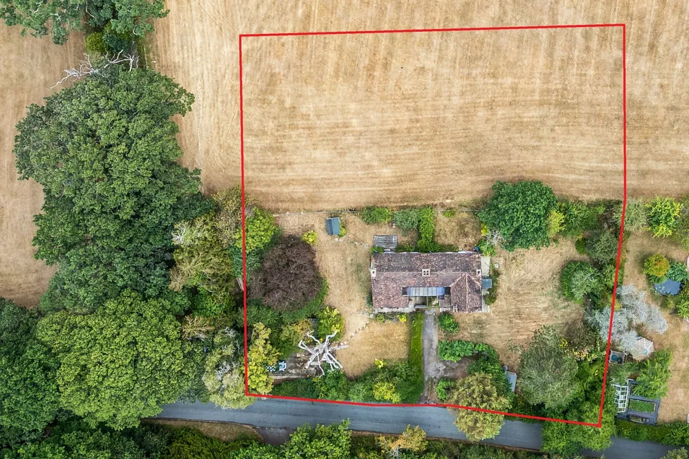 Bashurst Hill, Horsham, RH13 photo 3