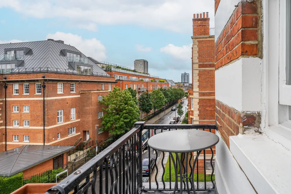 Lurline Gardens, London, SW11 photo 21