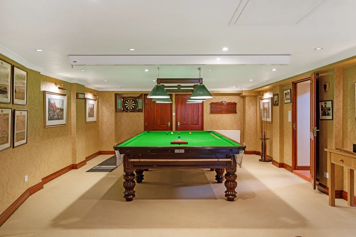 Stokesheath Road, Oxshott, KT22 photo 13