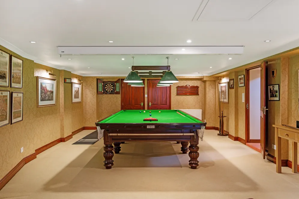 Stokesheath Road, Oxshott, KT22 photo 13