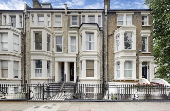 Warwick Avenue, London, W9