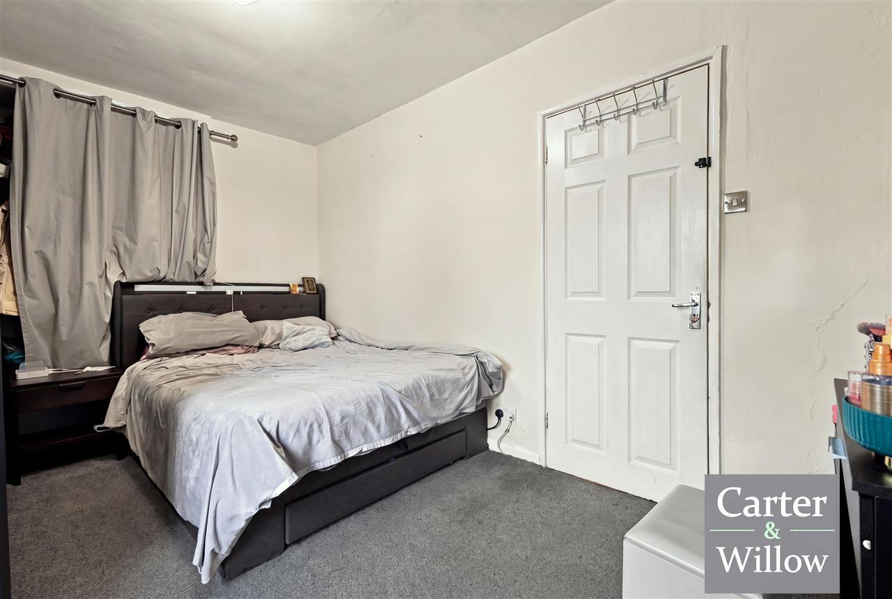 Wood Lane, Dagenham, Essex Image 12