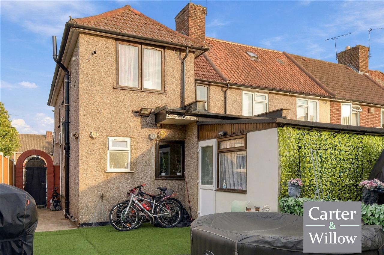 Wood Lane, Dagenham, Essex Image 19