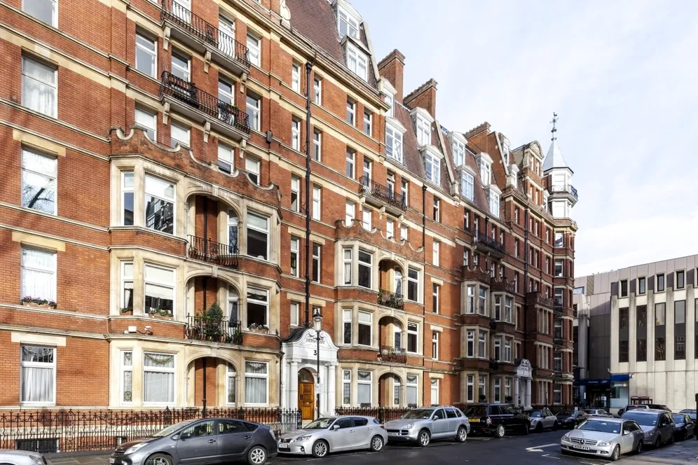 Iverna Court London W8 photo 3