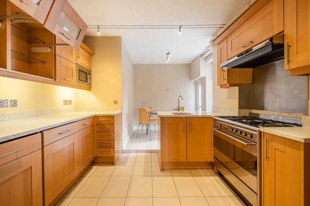 Iverna Court London W8 photo 7