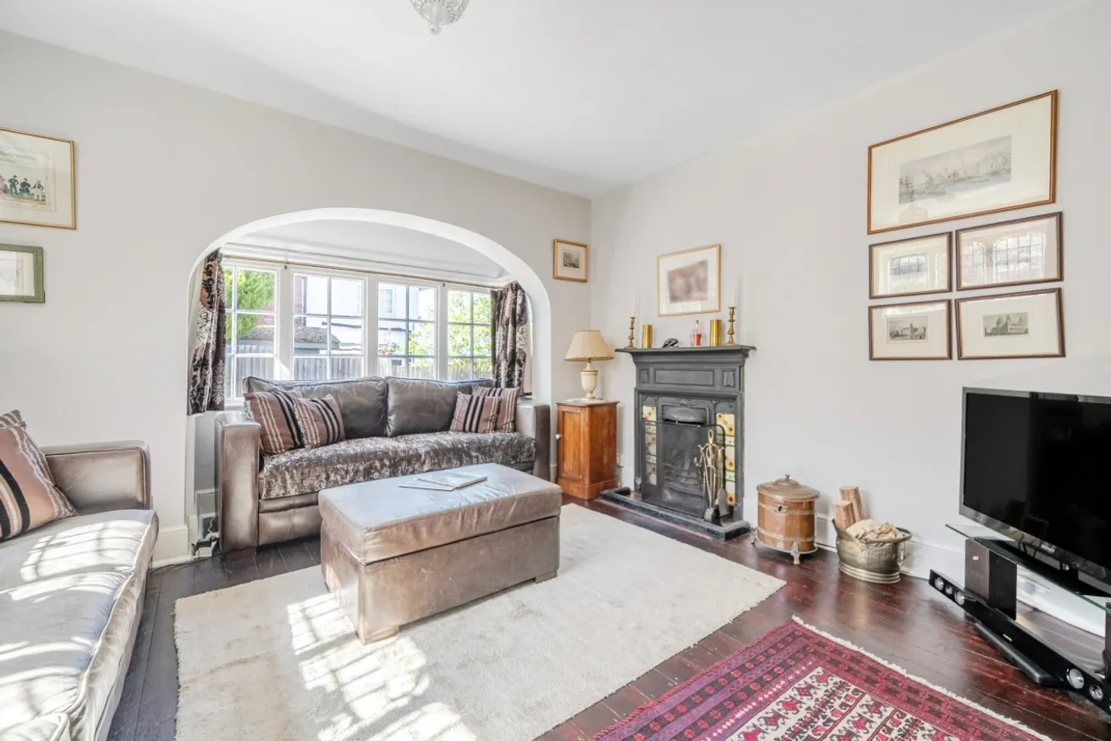 College Hill Terrace Haslemere GU27 photo 7
