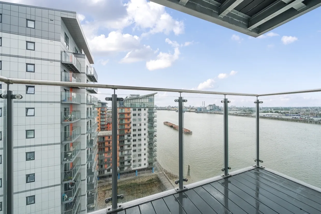 1 Mast Quay London SE18 photo 4