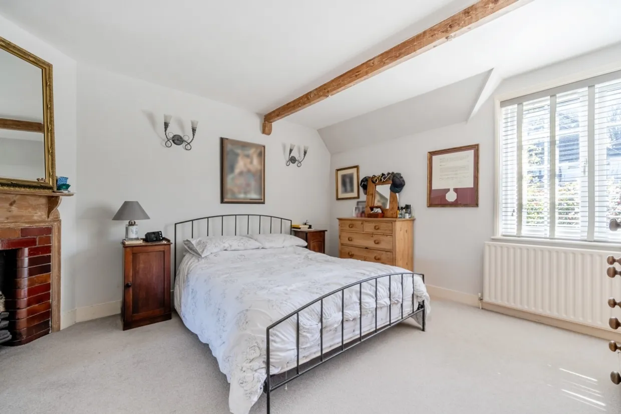 College Hill Terrace Haslemere GU27 photo 9