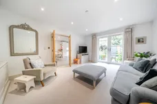 Draymans Lane, Marlow, SL7 photo 2