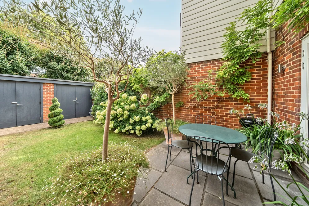 Draymans Lane, Marlow, SL7 photo 8