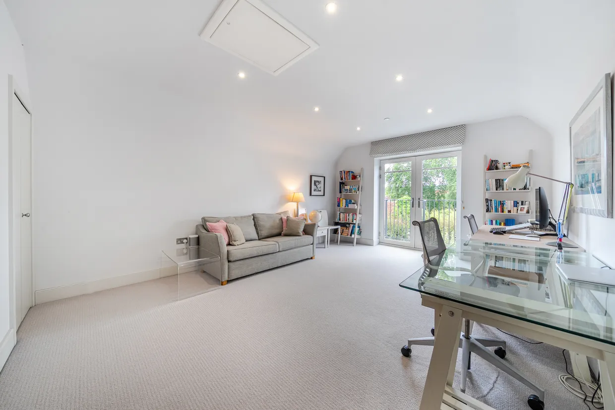 Draymans Lane, Marlow, SL7 photo 13