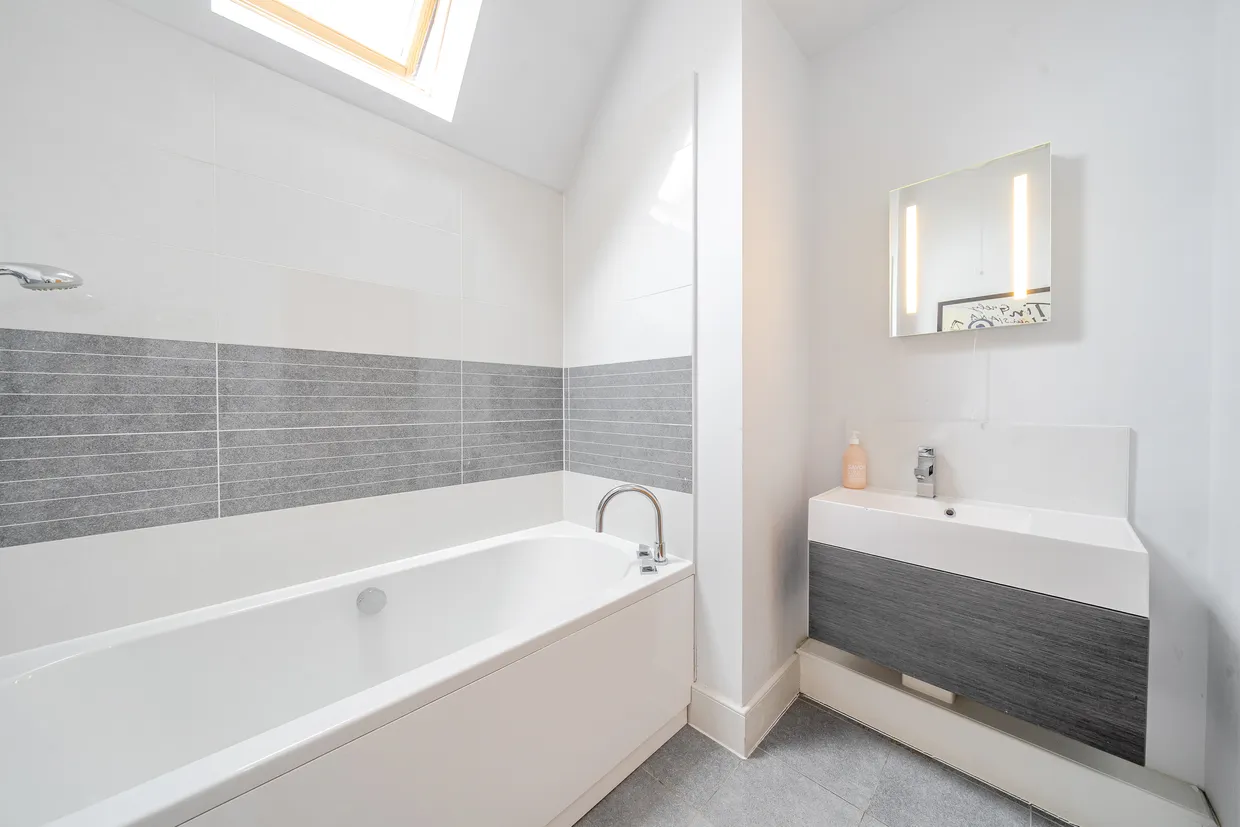 Draymans Lane, Marlow, SL7 photo 14