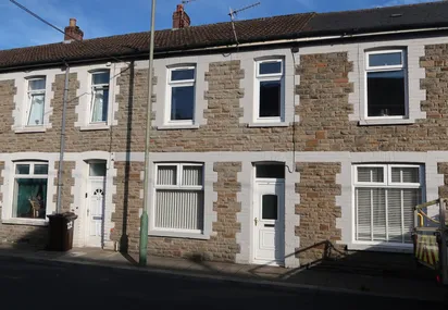 Sir Ivors Road, Pontllanfraith, NP12