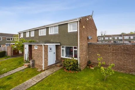 Sagecroft Road, Thatcham, RG18