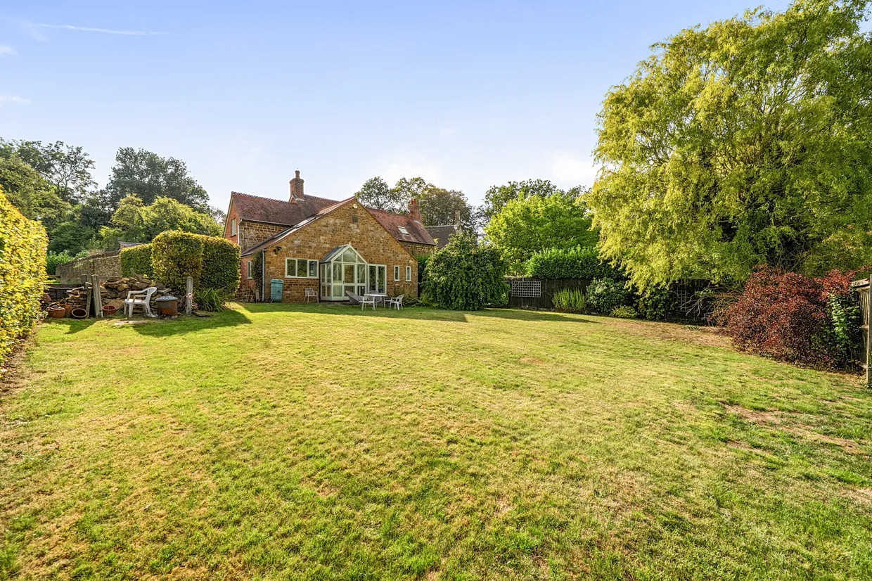 Banbury Road, Chacombe, OX17 photo 10