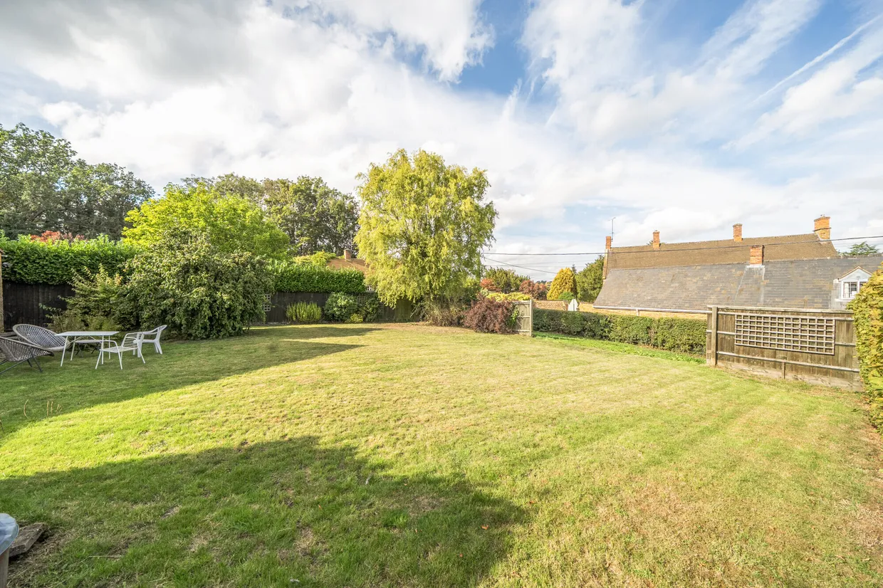 Banbury Road, Chacombe, OX17 photo 12