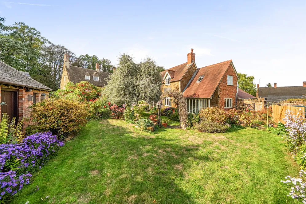 Banbury Road, Chacombe, OX17 photo 14