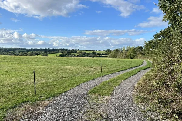 Agent's photo: 1.7-acre farmland in Regil