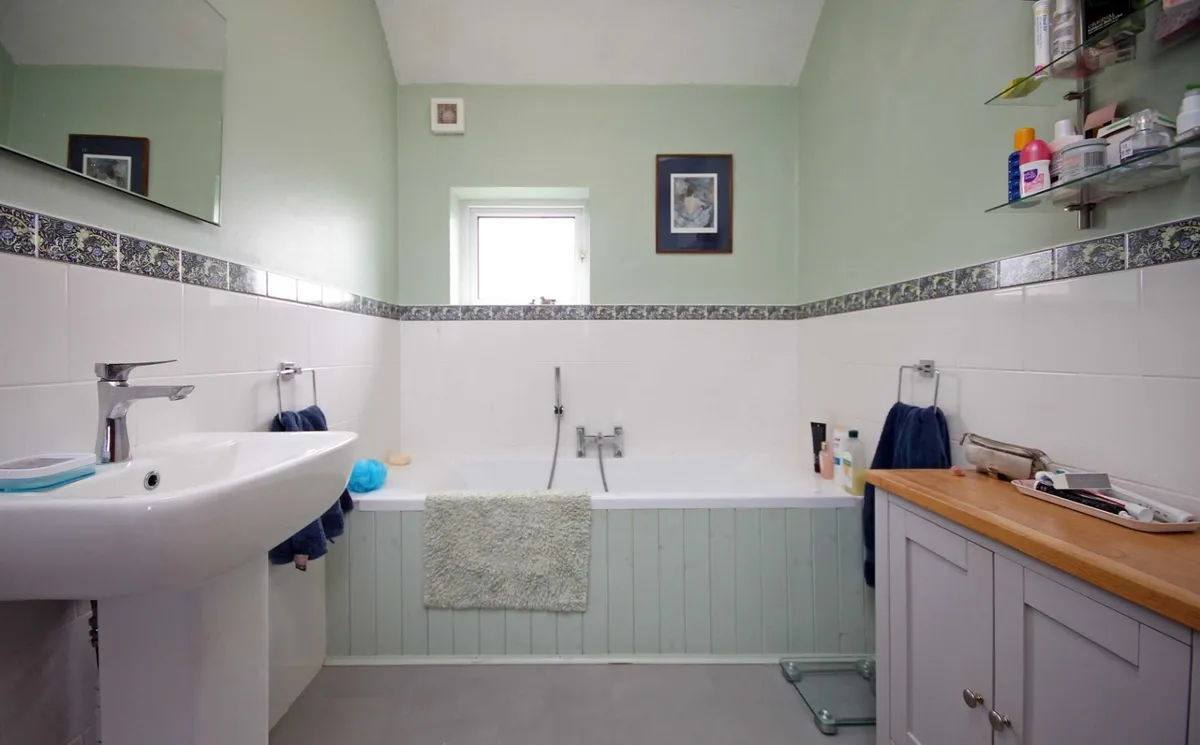 Brynsiencyn, Llanfairpwll, Isle of Anglesey, LL61