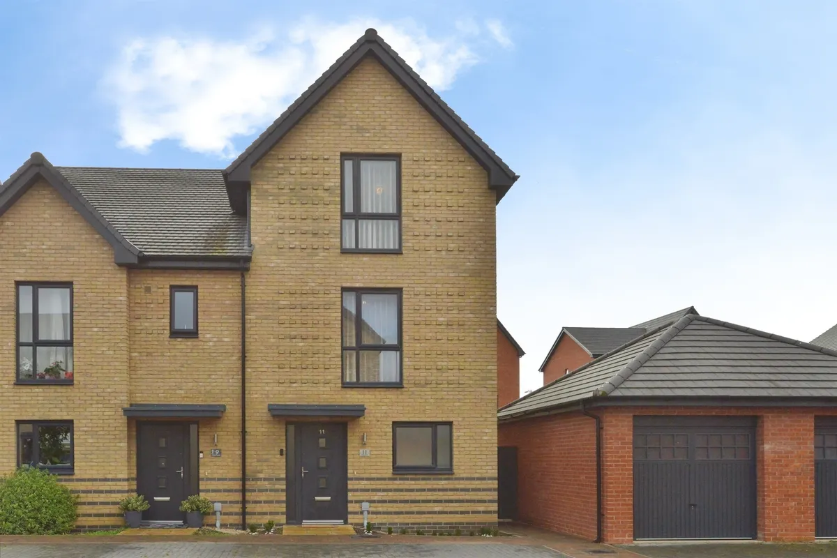 White Grove, Glebe Farm, Milton Keynes