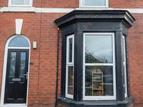 Ashville Road, LEEDSphoto
