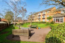 Thicket Road, SUTTON