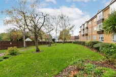 Thicket Road, SUTTON