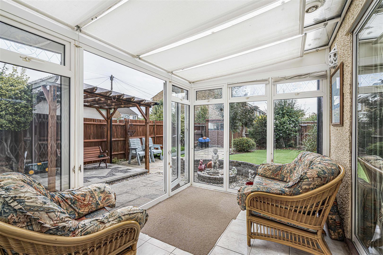 Royston Way, Burnham Image 4