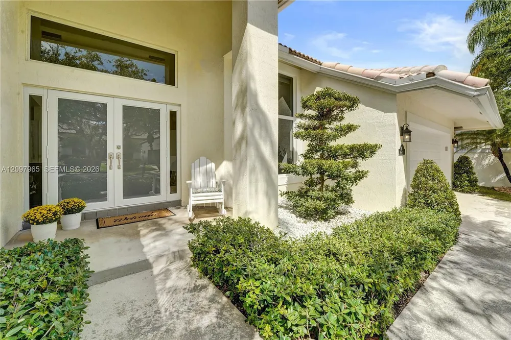 2649 Miller Ct, Weston, FL 33332